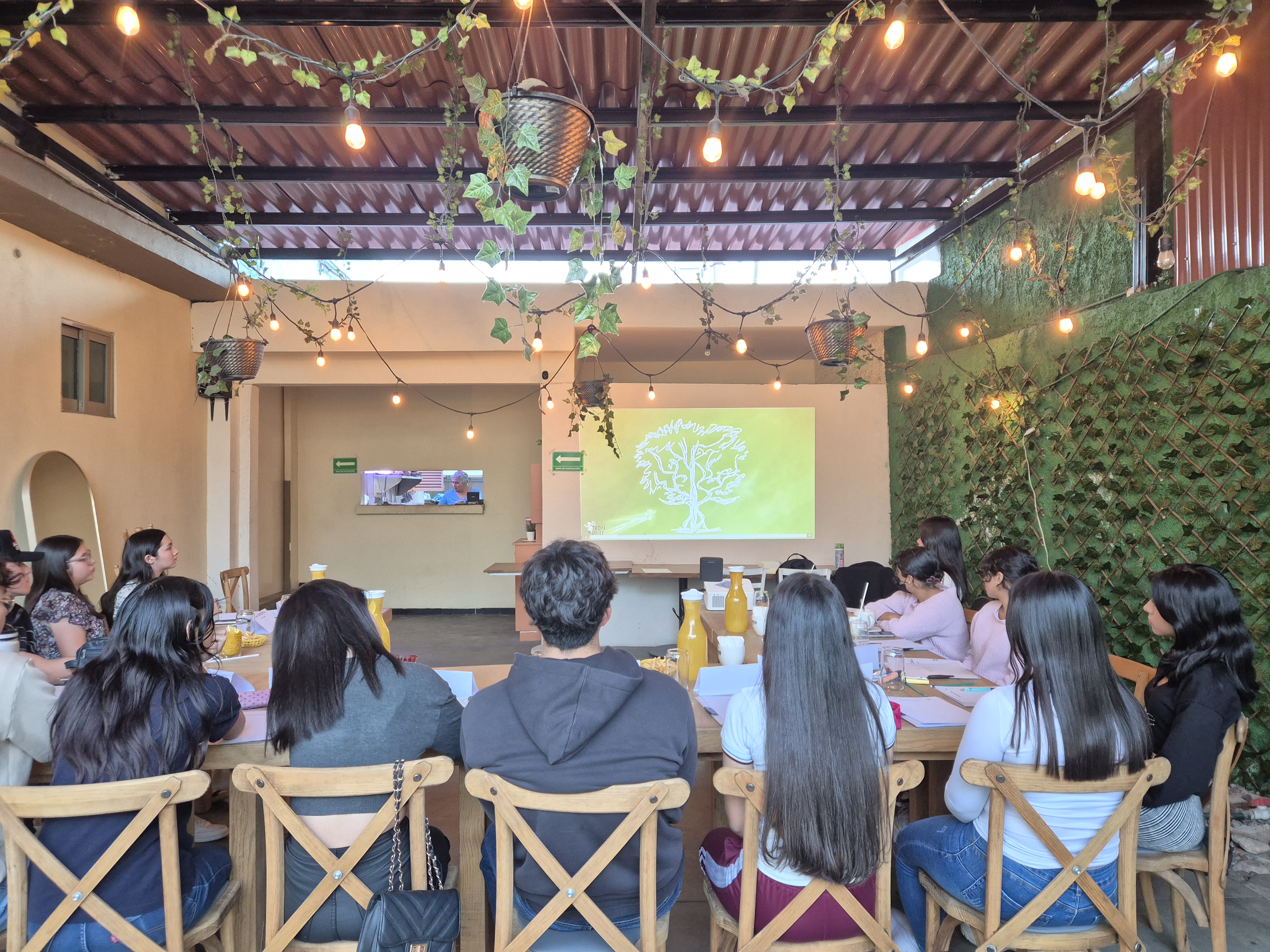 Taller de orientación vocacional a adolescentes